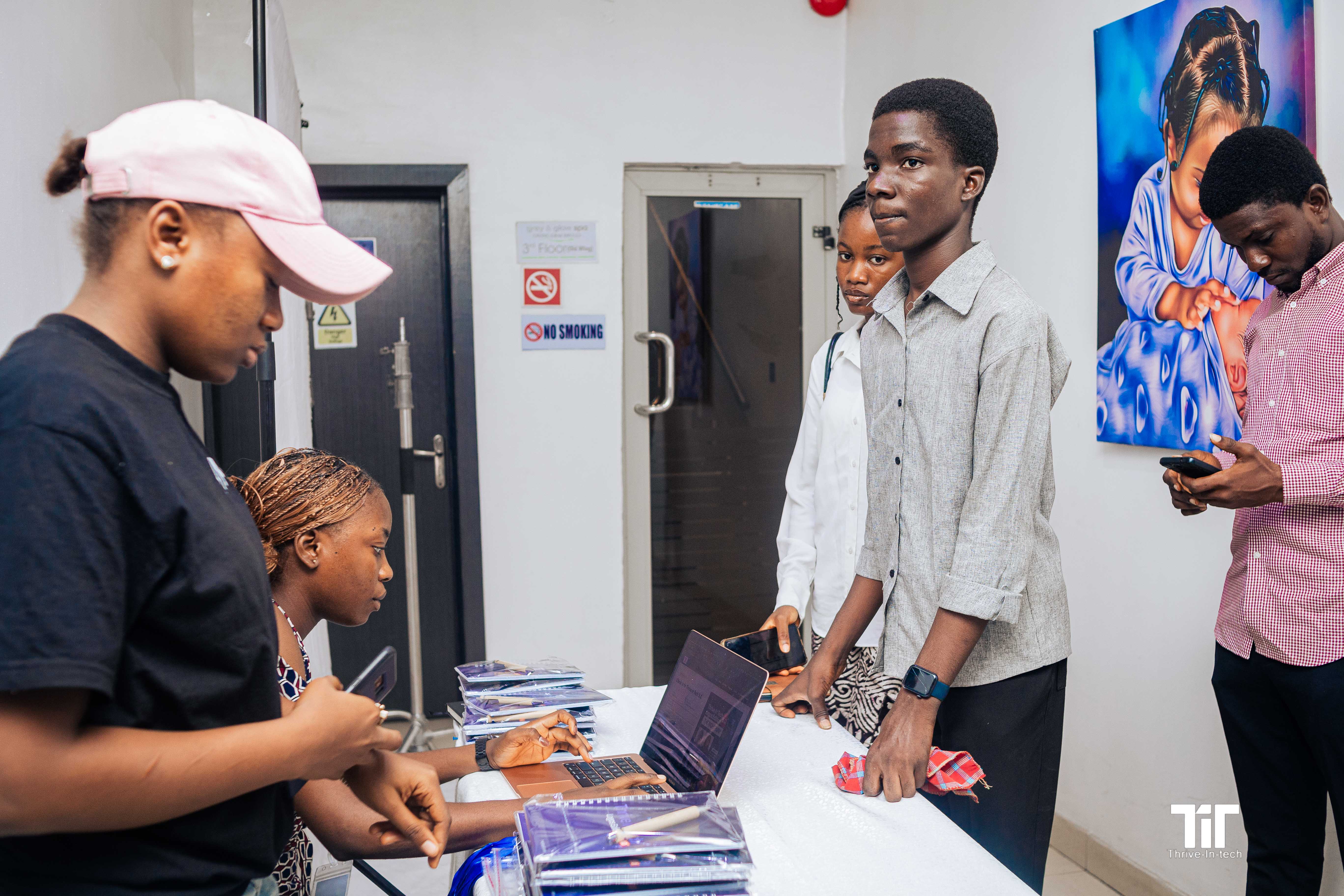 Tit 5 Lagos - 7U0A5900.jpg