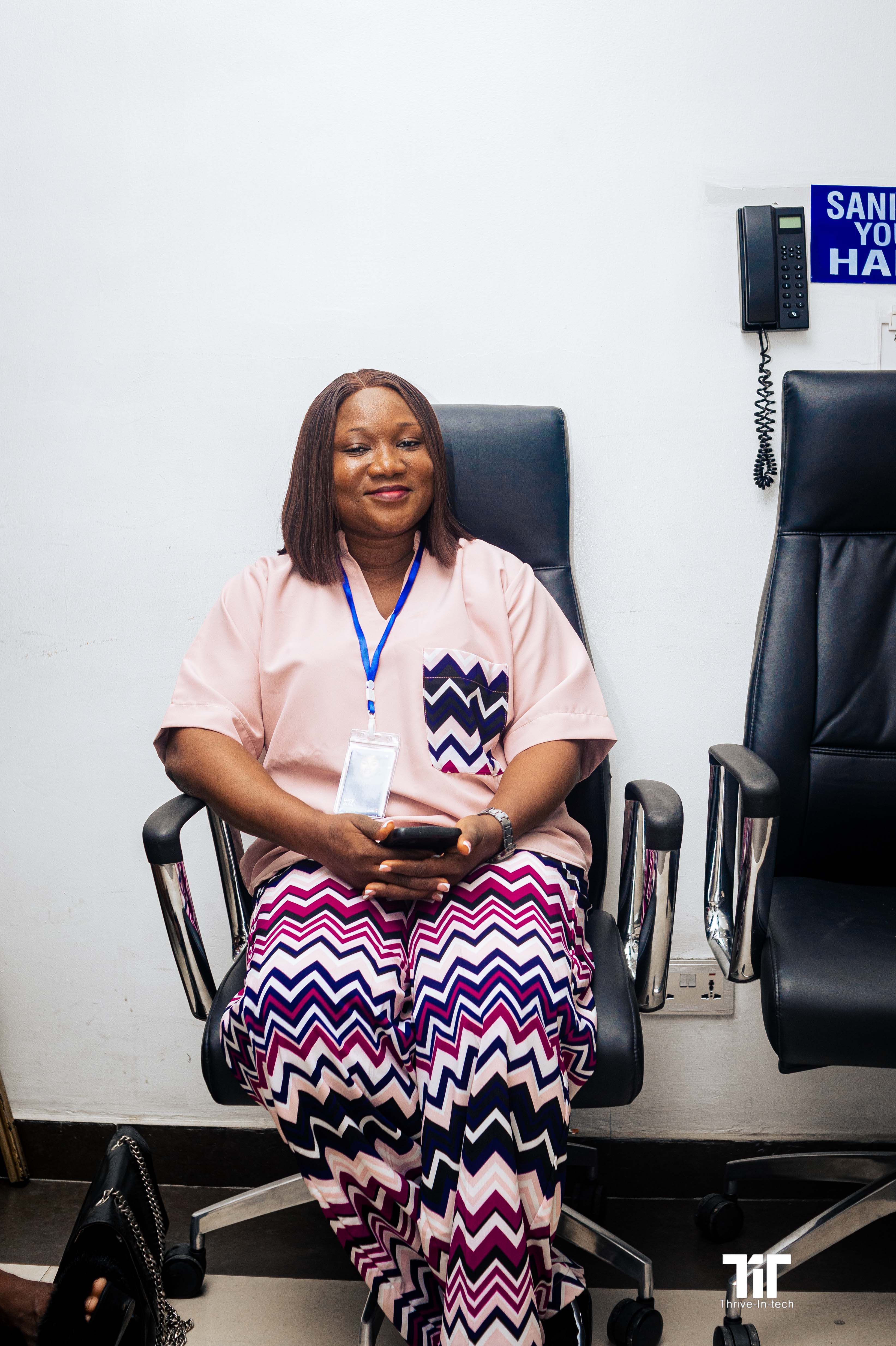 Tit 5 Lagos - 7U0A5954.jpg