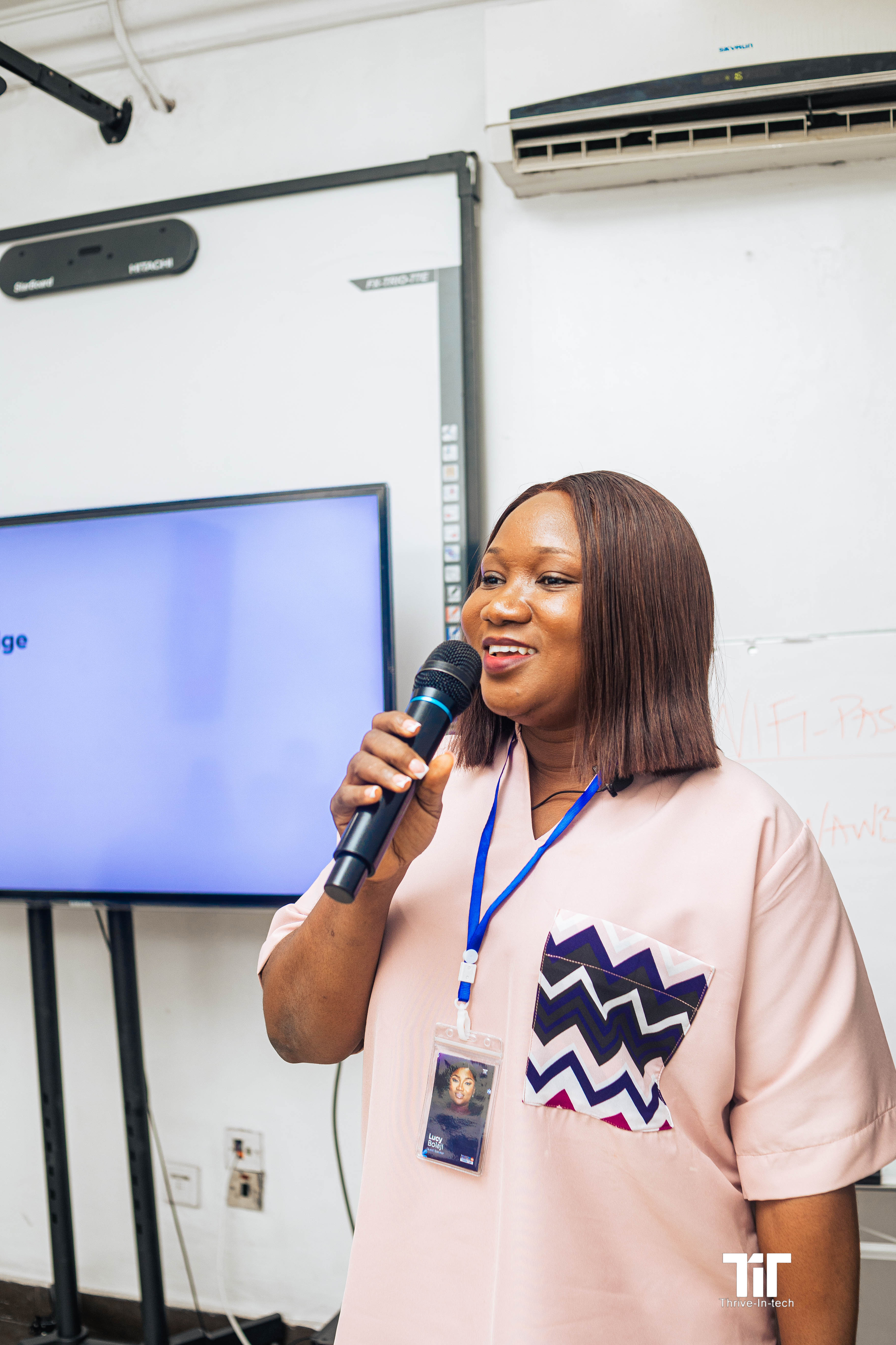 Tit 5 Lagos - 7U0A6051.jpg