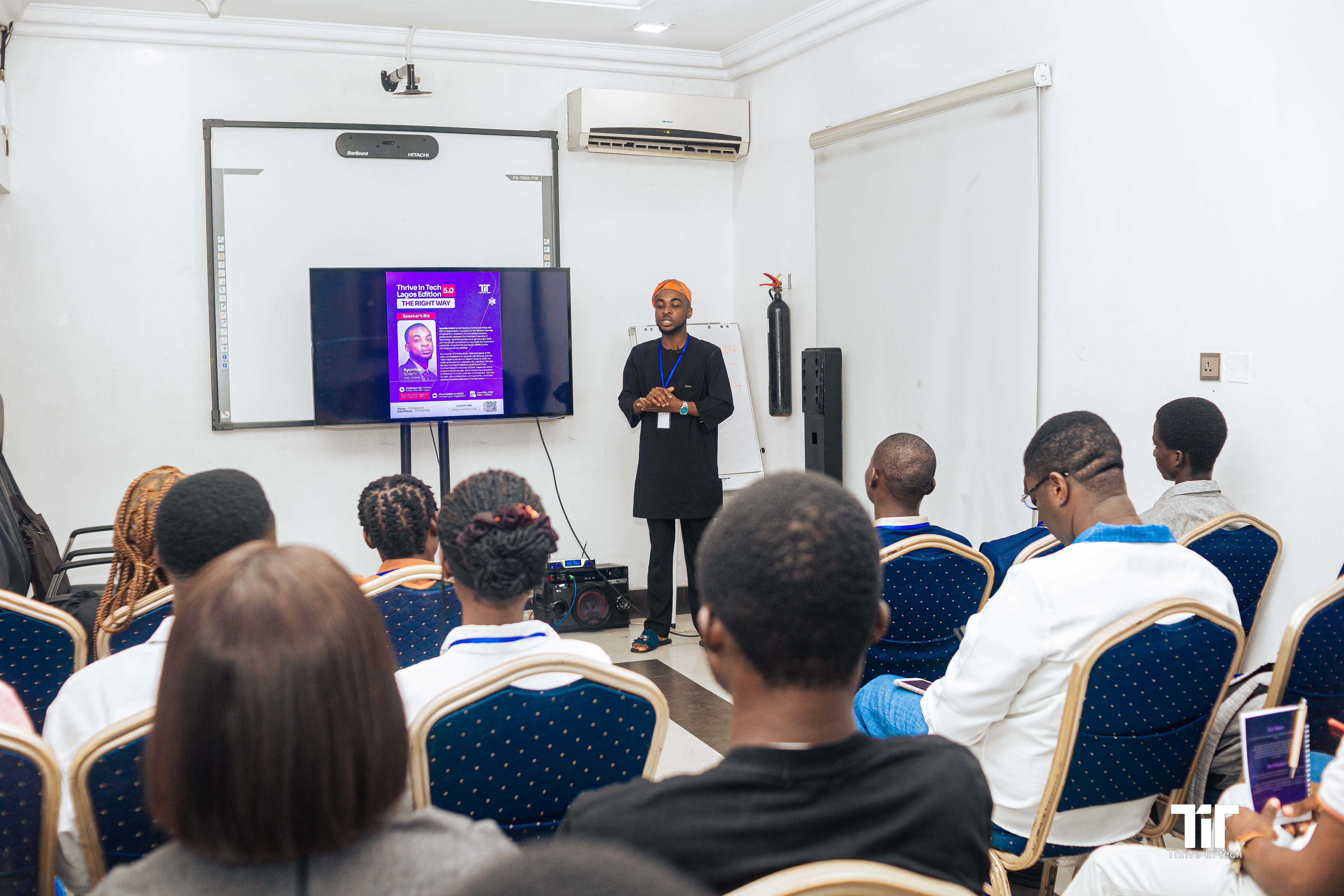 Tit 5 Lagos - 7U0A6109.jpg