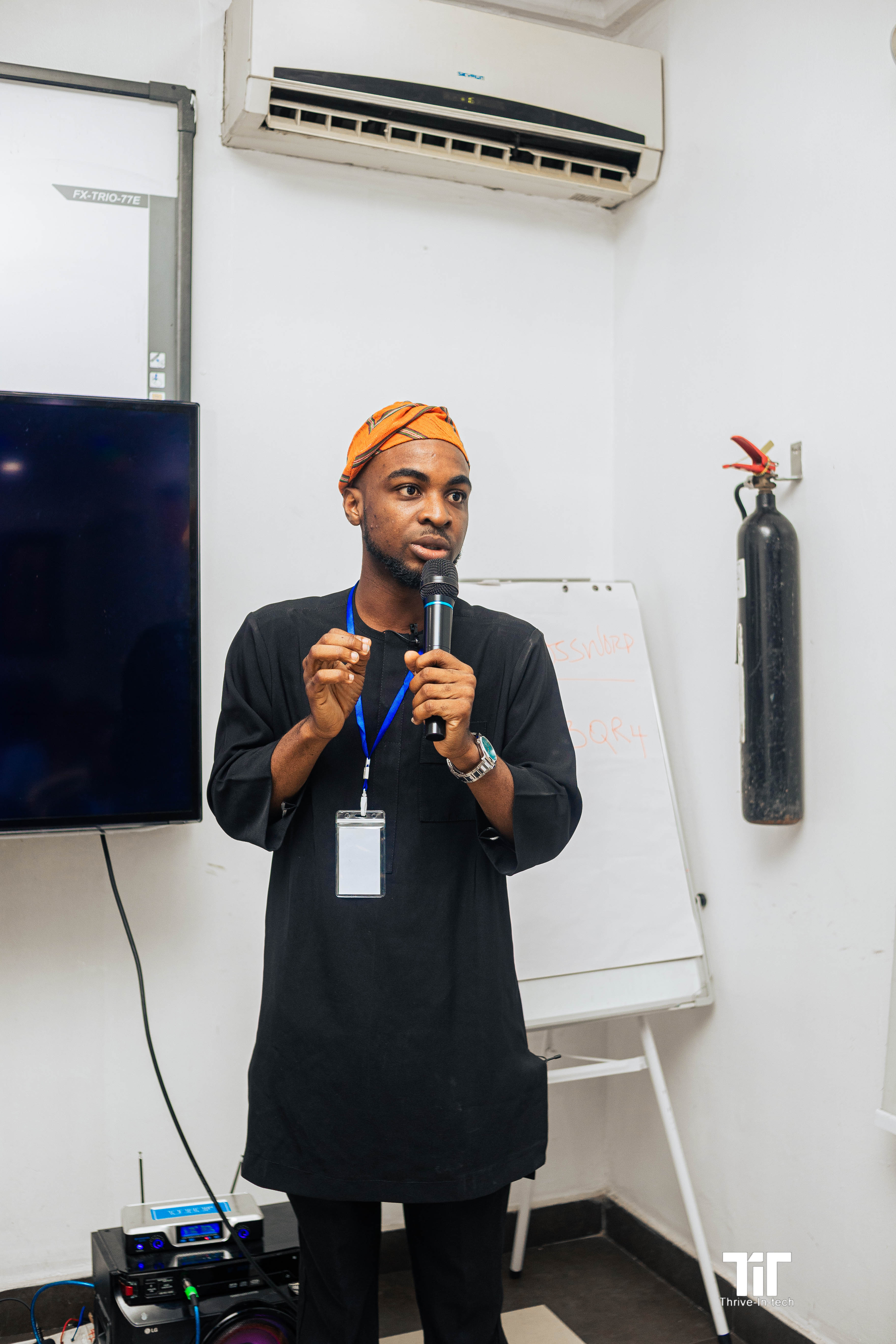 Tit 5 Lagos - 7U0A6120.jpg